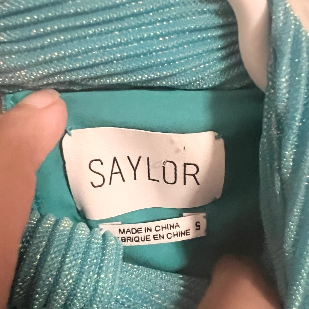 Saylor Marbella Ruffle Texture Dress - Picture 6 of 13
